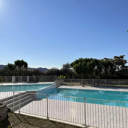 Saint-florent: 3 Pieces Climatise Avec Terrasse Et Piscine - Fr-1-650-39 *